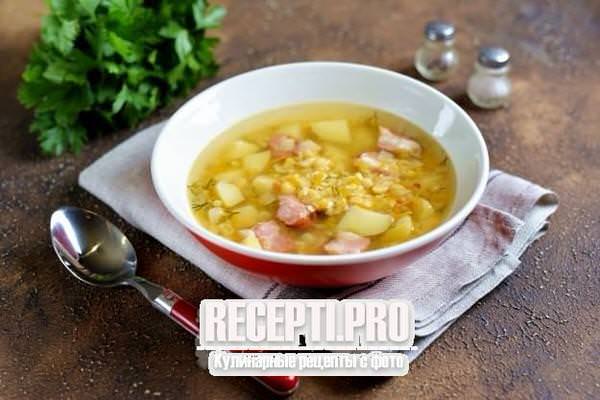 Гороховый суп со свиными ребрышками