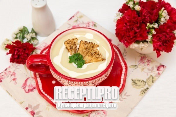 Картофельный суп-пюре с чесноком и сливками