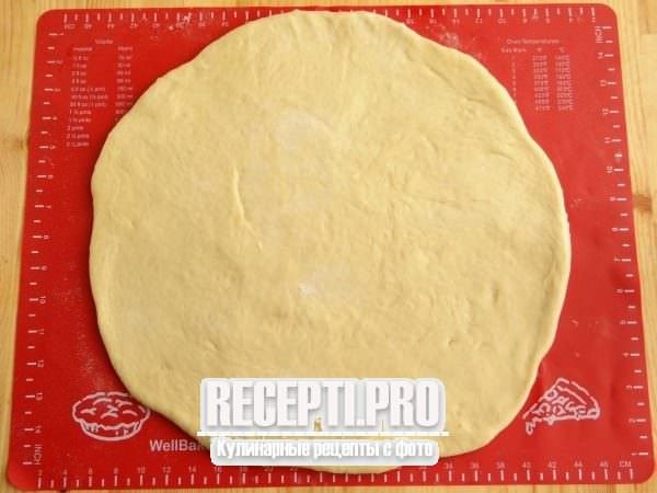 Пирог со сливочным сыром и джемом