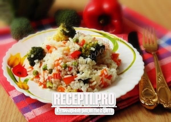 Рис с брокколи и зеленым горошком