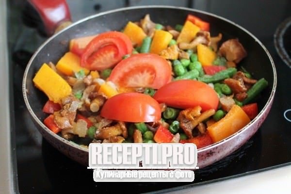 Рис с грибами и овощами