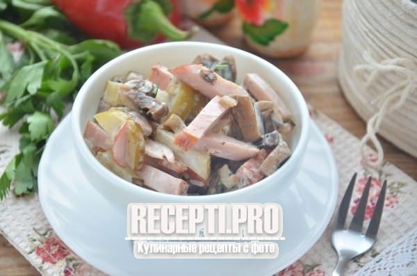 Топ-3 рецептов салатов с красной фасолью консервированной и грибами