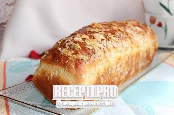 Сладкий хлеб со сливочной прослойкой