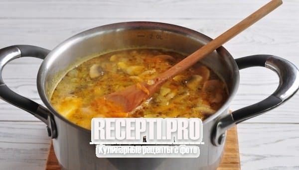 Суп с фасолью и грибами