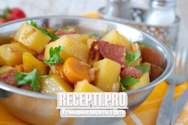 Рецепт для приготовления картошки с охотничьими колбасками в мультиварке