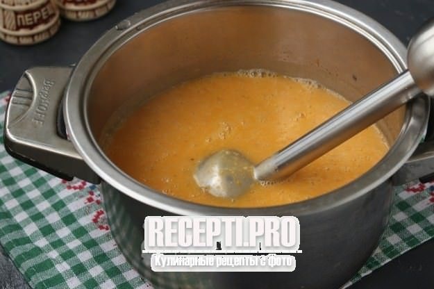 Тыквенный суп-пюре с булгуром и фрикадельками