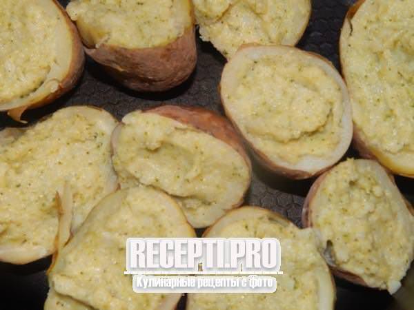 Запеченная картошка с брокколи